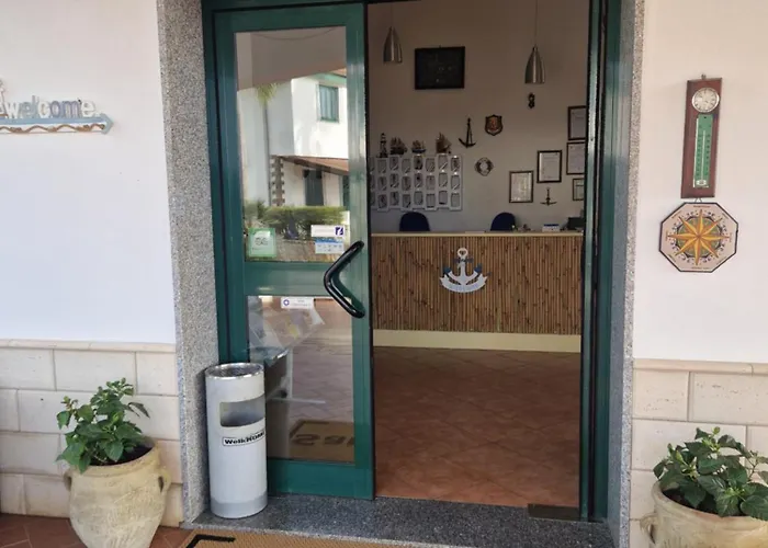 Santa Monica מלון דירות